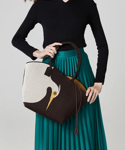Gracefully Styled Bag for Any Occasion