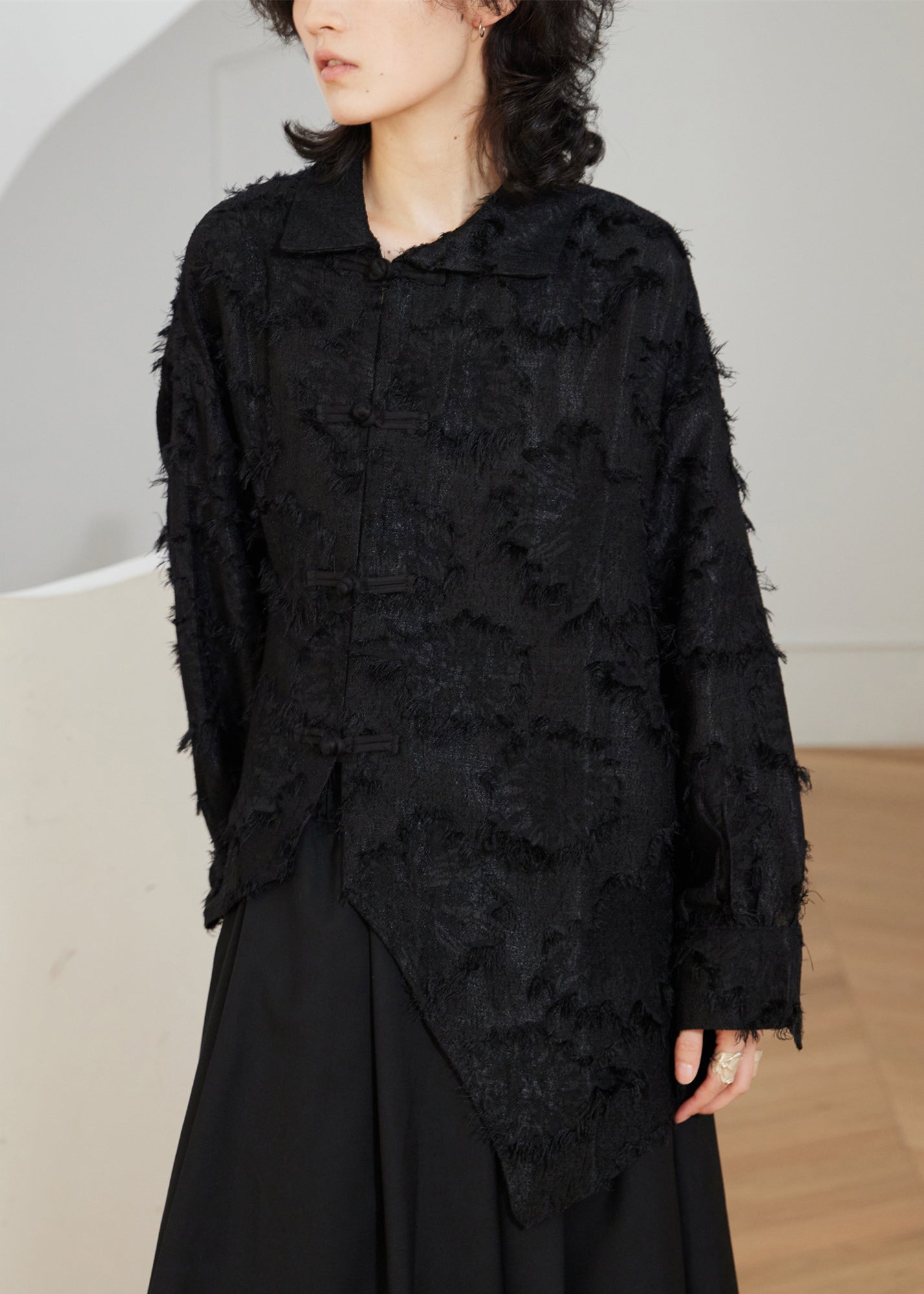 Beautifully Finished Blouse in a Timeless Design