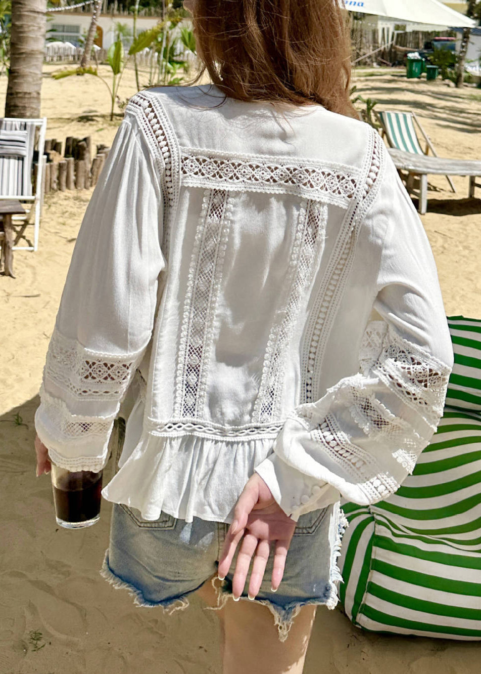 Classic Vintage Shirt with a Flattering Fit