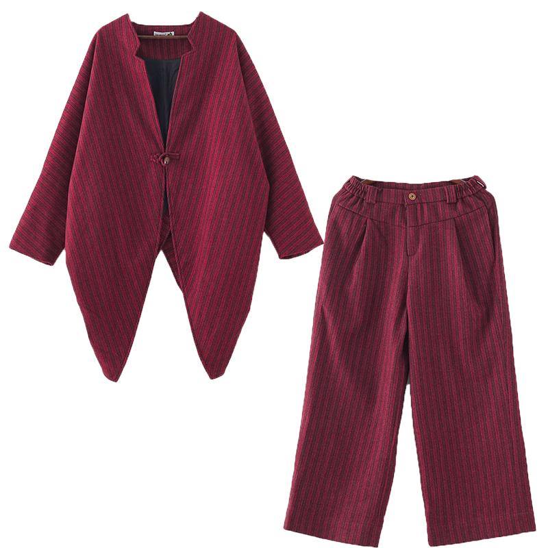 Well Tailored Coat with a Graceful Silhouette