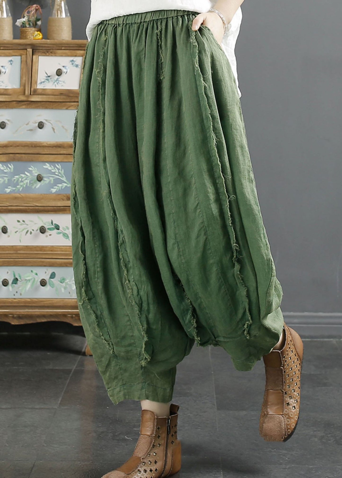 Elegantly Styled Pants for Everyday Wear