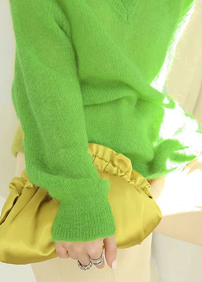 Beautifully Finished Sweater in a Timeless Design