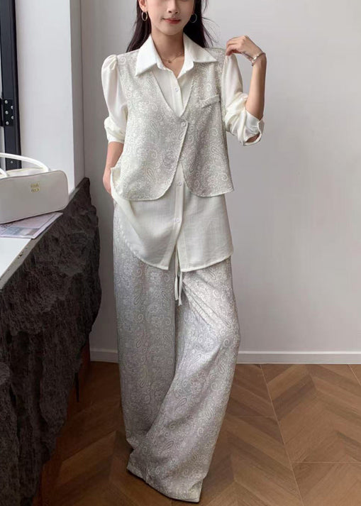 Sophisticated Garment with a Clean Classic Look