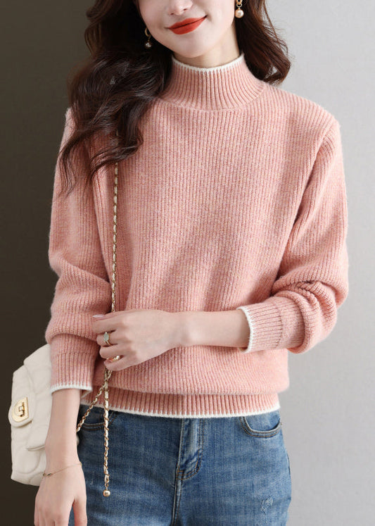 Well Tailored Sweater with a Graceful Silhouette