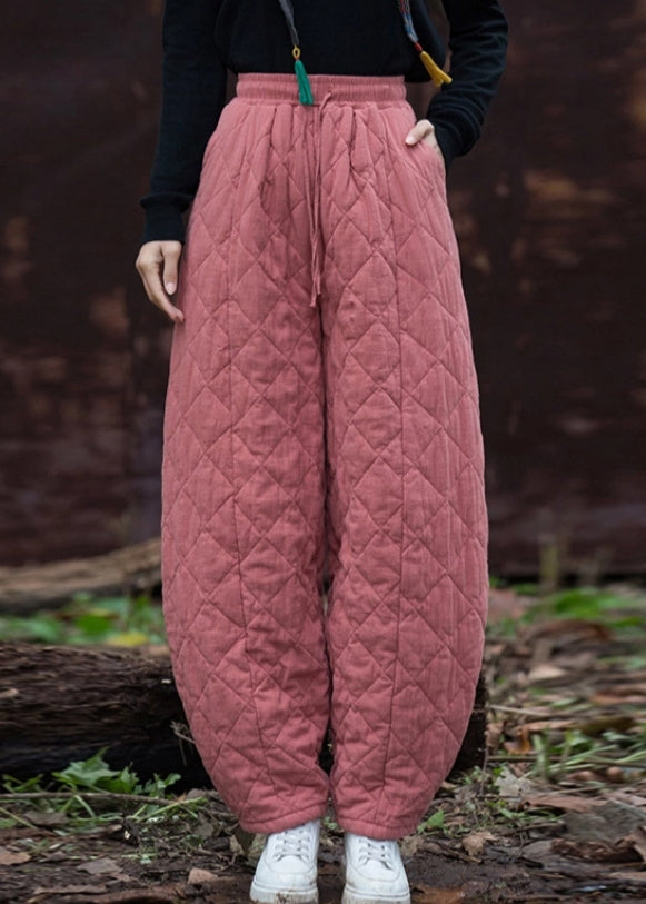 Well Tailored Pants with a Graceful Silhouette