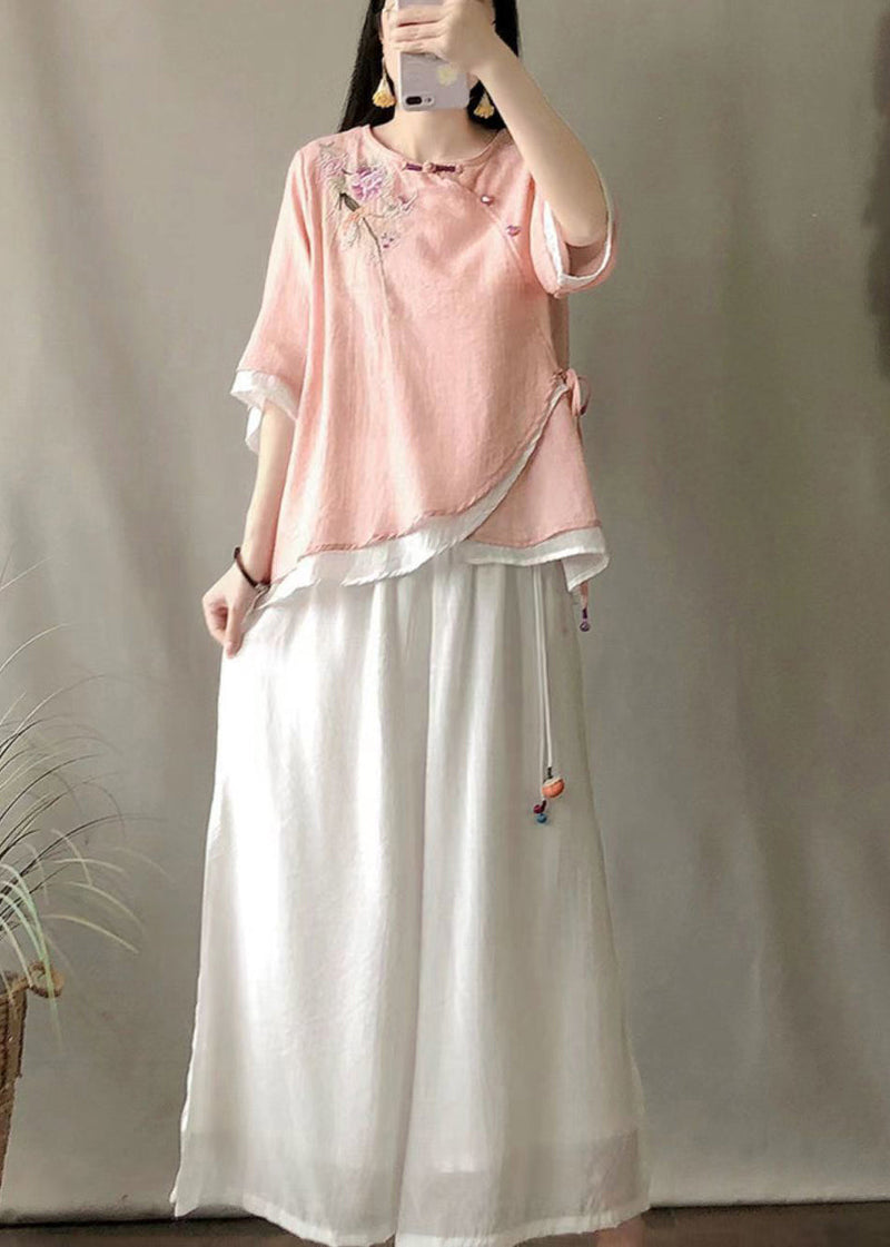 Beautifully Crafted Blouse in a Classic Style