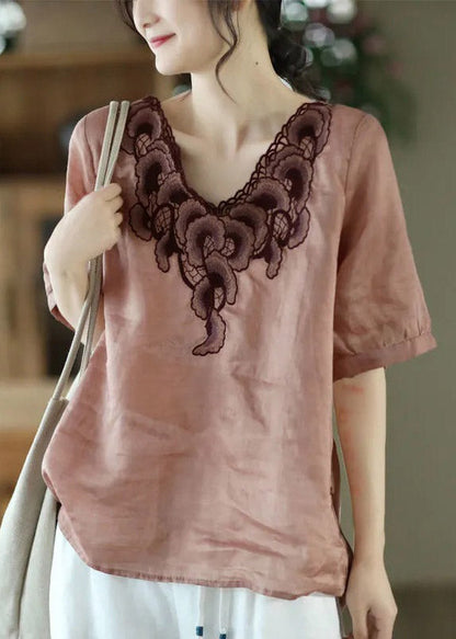 Well Tailored Top with a Graceful Silhouette