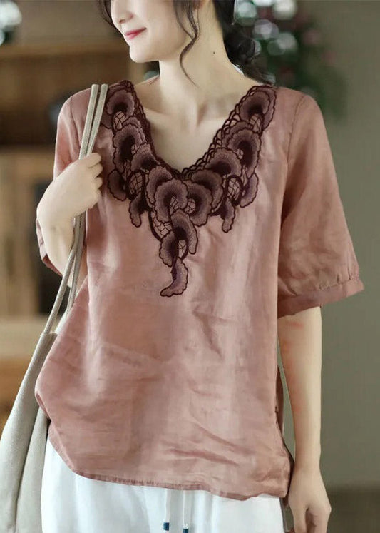 Well Tailored Top with a Graceful Silhouette