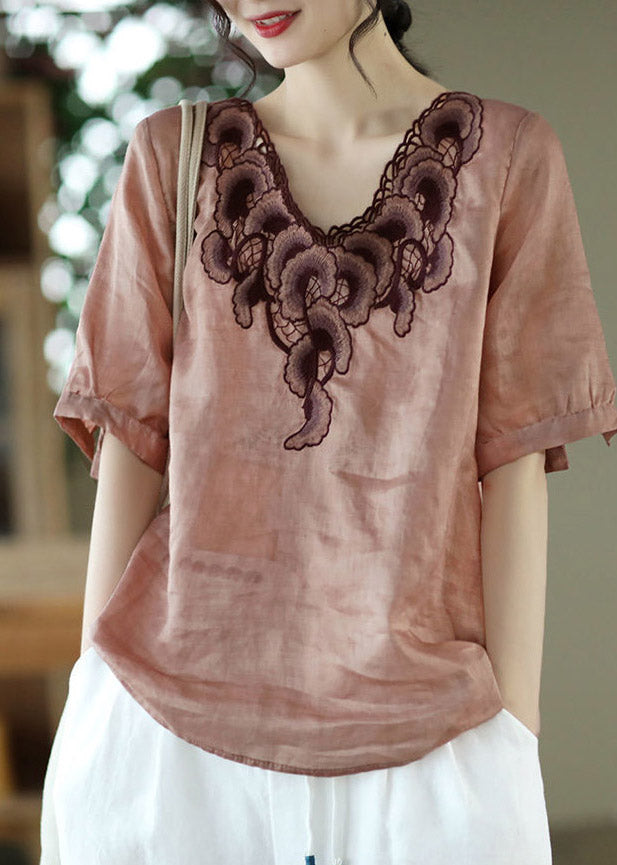 Well Tailored Top with a Graceful Silhouette