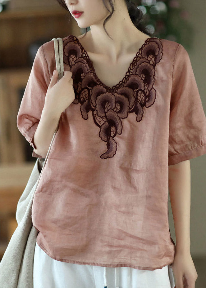 Well Tailored Top with a Graceful Silhouette