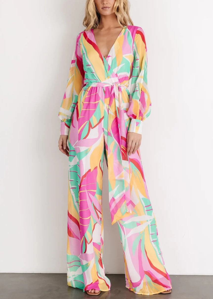 Gracefully Styled Garment for Any Occasion