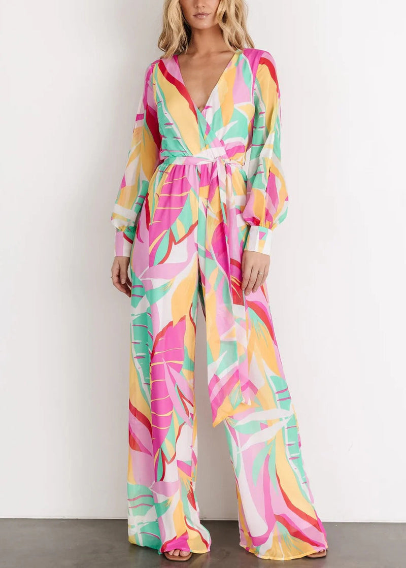 Gracefully Styled Garment for Any Occasion