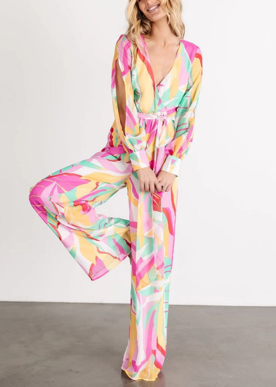 Gracefully Styled Garment for Any Occasion