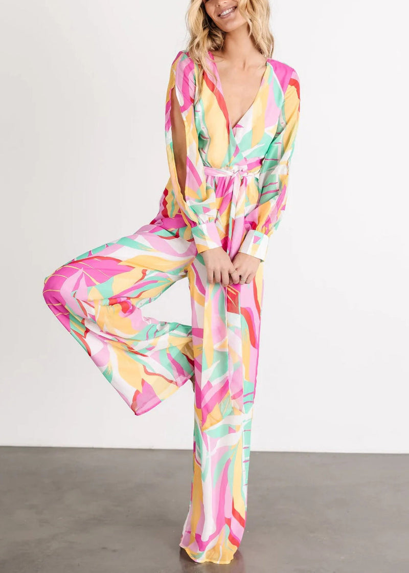Gracefully Styled Garment for Any Occasion
