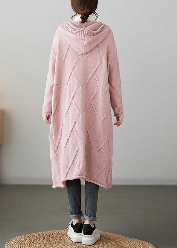 Well Tailored Cardigan with a Graceful Silhouette