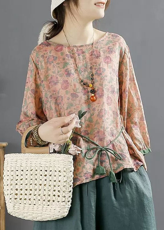 Effortlessly Elegant Top with a Timeless Design