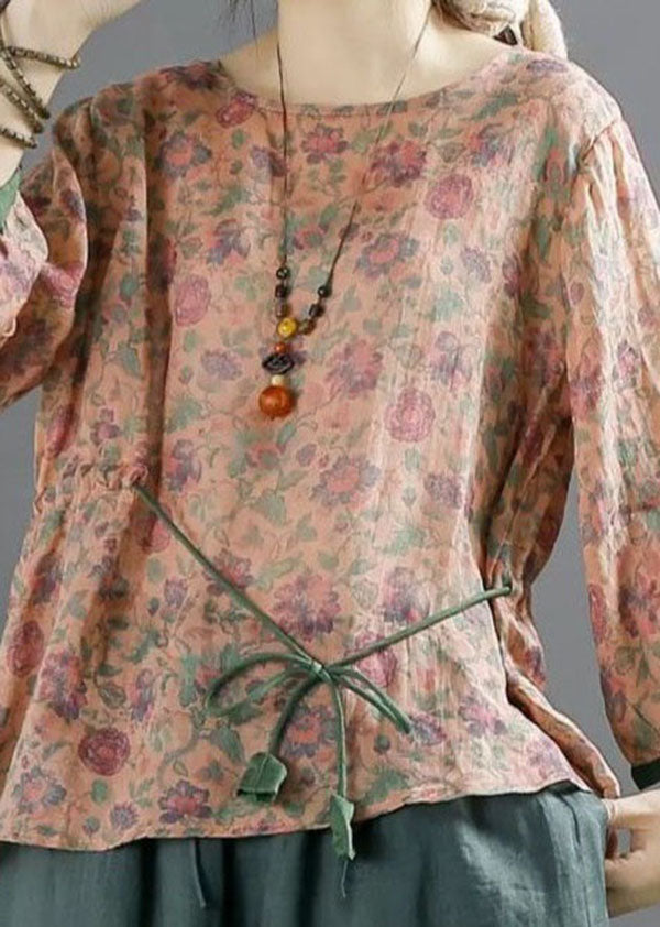Effortlessly Elegant Top with a Timeless Design