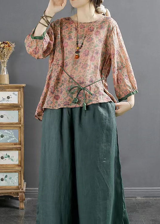 Effortlessly Elegant Top with a Timeless Design