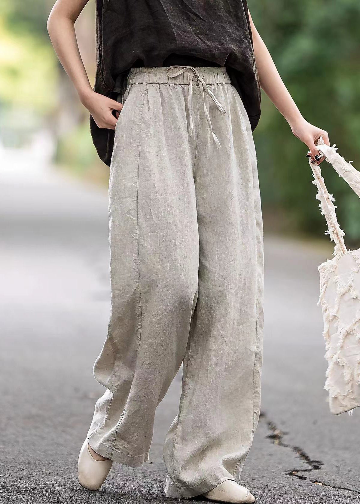 Elegantly Styled Pants for Everyday Wear