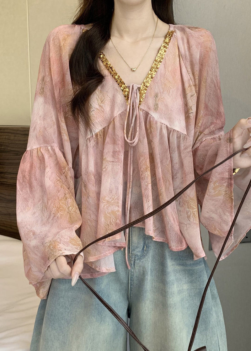 Effortlessly Elegant Top with a Timeless Design