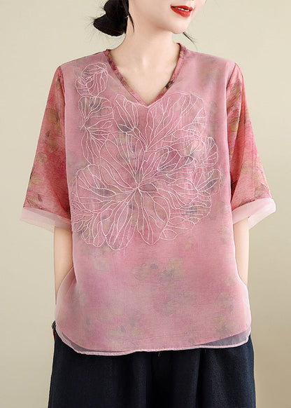 Classic Vintage Shirt with a Flattering Fit