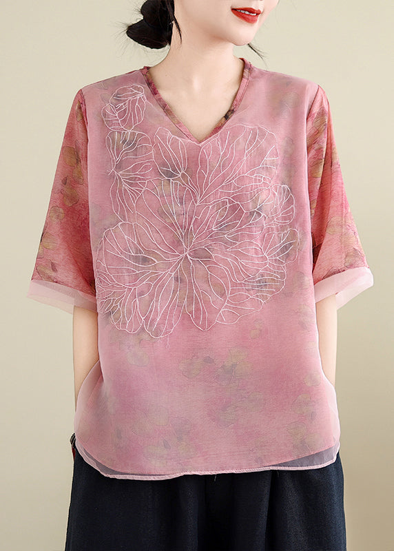 Classic Vintage Shirt with a Flattering Fit