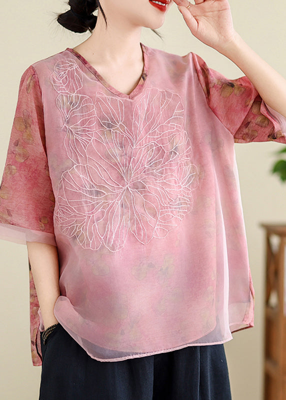 Classic Vintage Shirt with a Flattering Fit