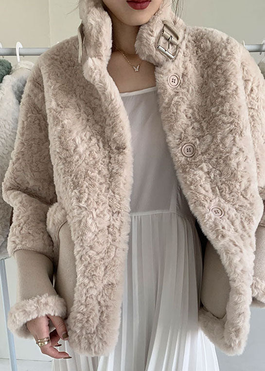 Polished Coat with an Effortless Classic Look