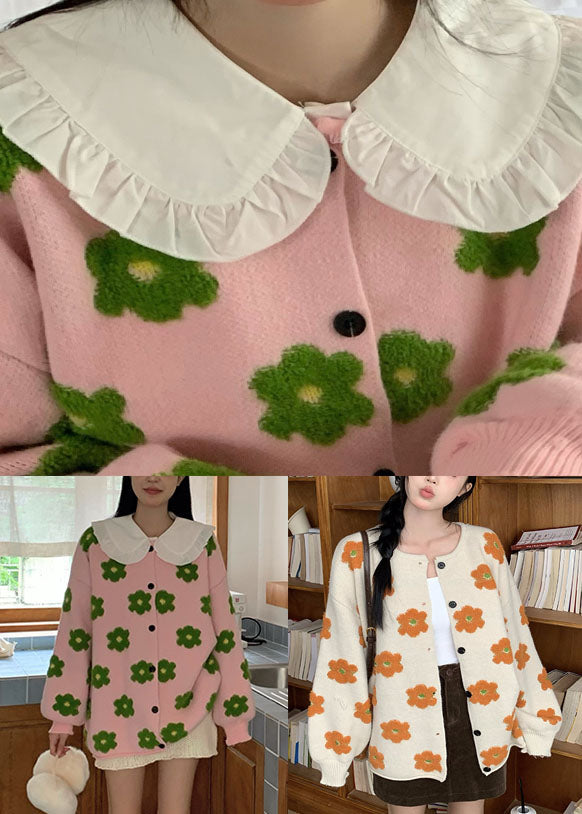 Well Tailored Sweater with a Graceful Silhouette