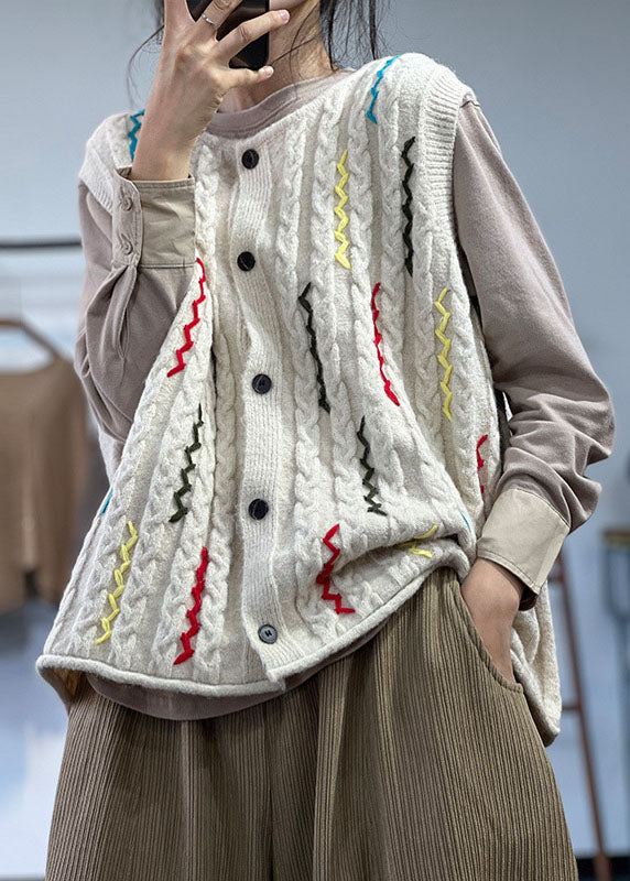 Effortlessly Elegant Garment with a Timeless Design