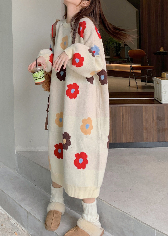 Classic Vintage Sweater with a Flattering Fit