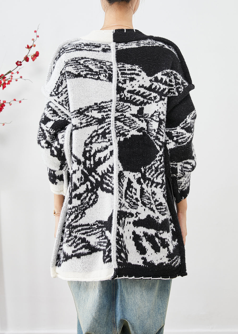 Gracefully Styled Cardigan for Any Occasion