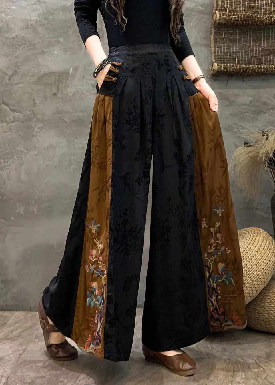 Beautifully Finished Pants in a Timeless Design