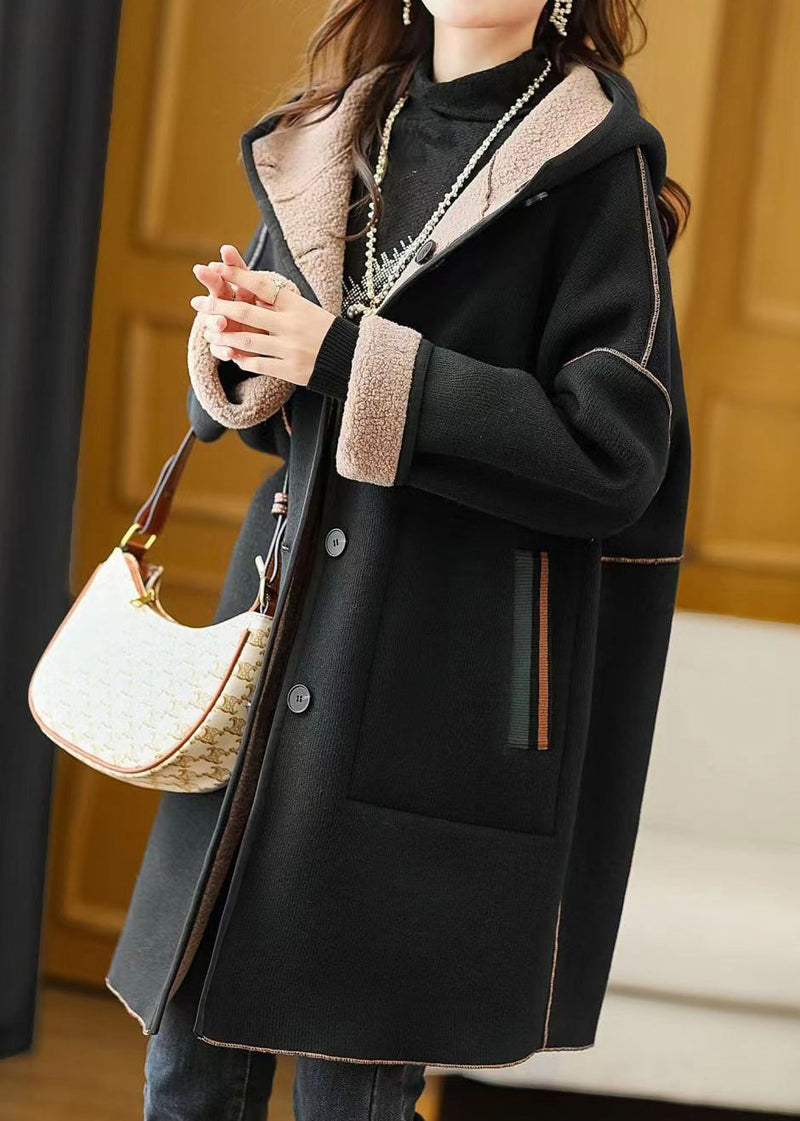 Gracefully Styled Coat for Any Occasion