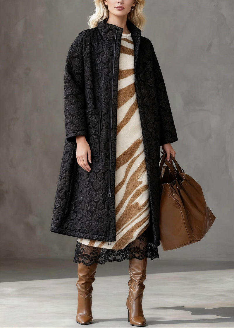 Beautifully Finished Coat in a Timeless Design