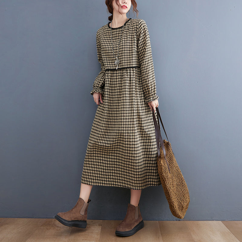 A Vintage Style Dress with Delicate Timeless Details