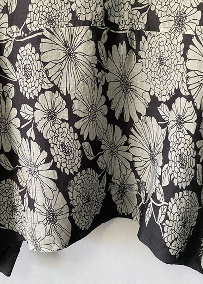 Classic Vintage Blouse with a Flattering Fit
