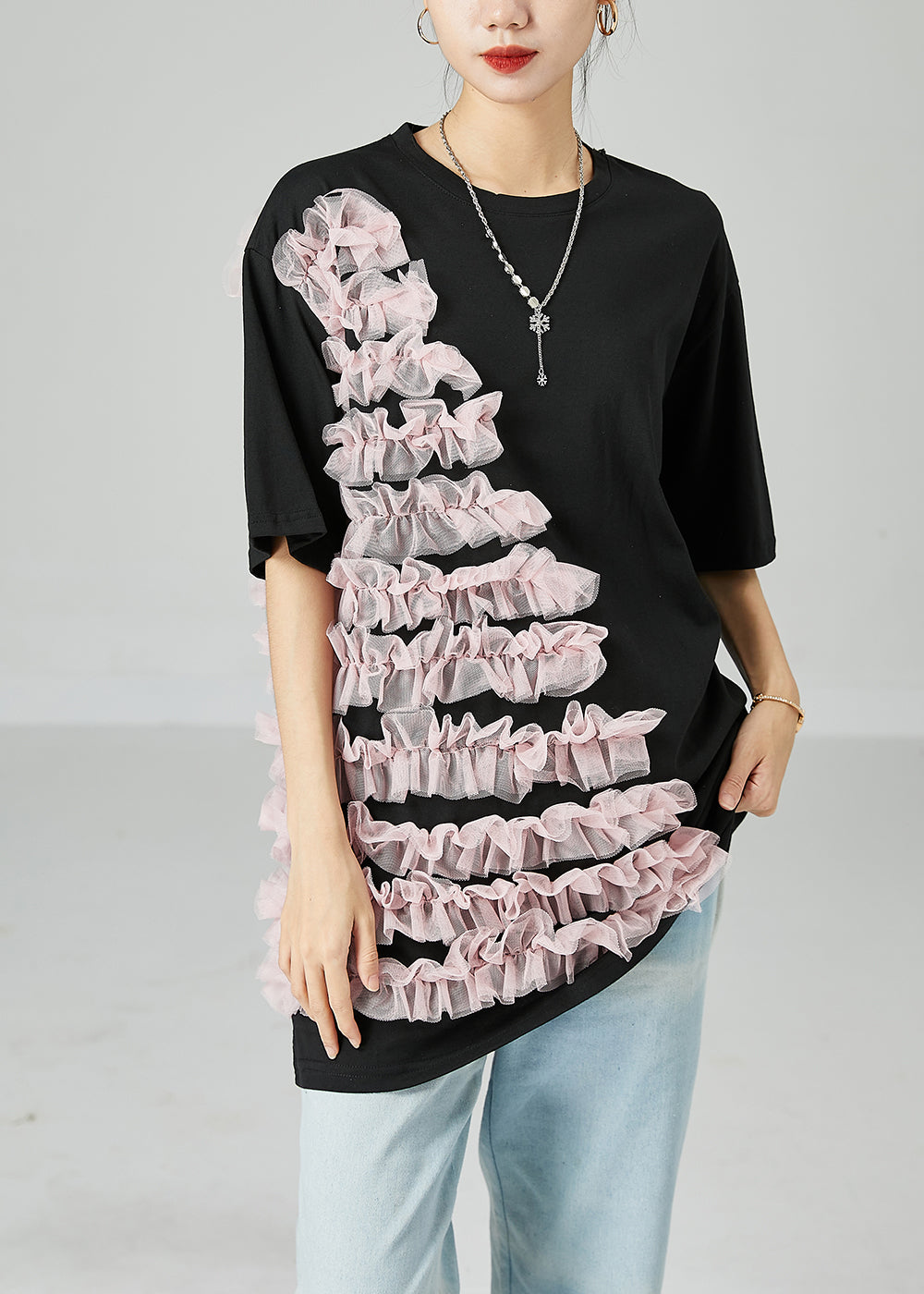 Well Tailored Top with a Graceful Silhouette
