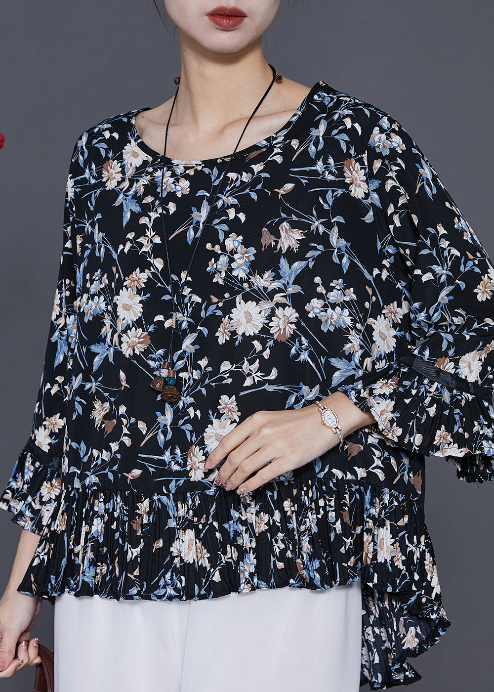 Polished Blouse with an Effortless Classic Look