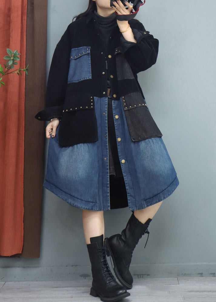 Well Tailored Coat with a Graceful Silhouette
