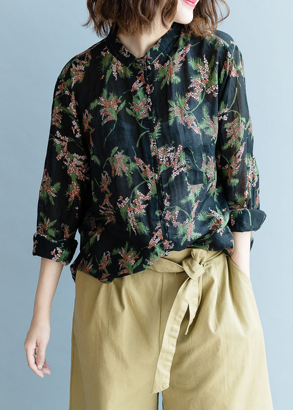 Classic Vintage Shirt with a Flattering Fit