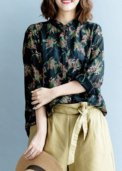 Classic Vintage Shirt with a Flattering Fit