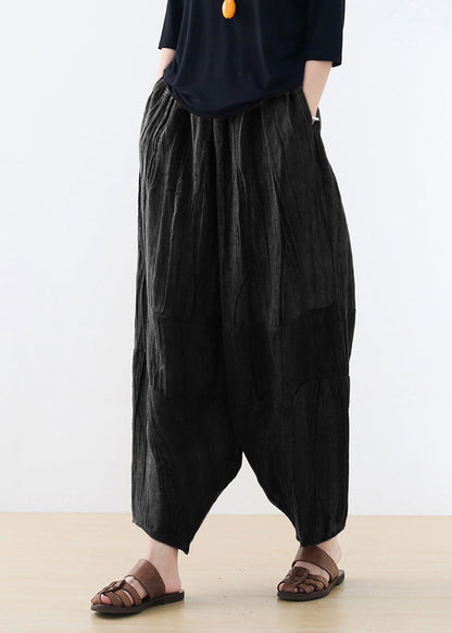 Effortlessly Elegant Pants with a Timeless Design
