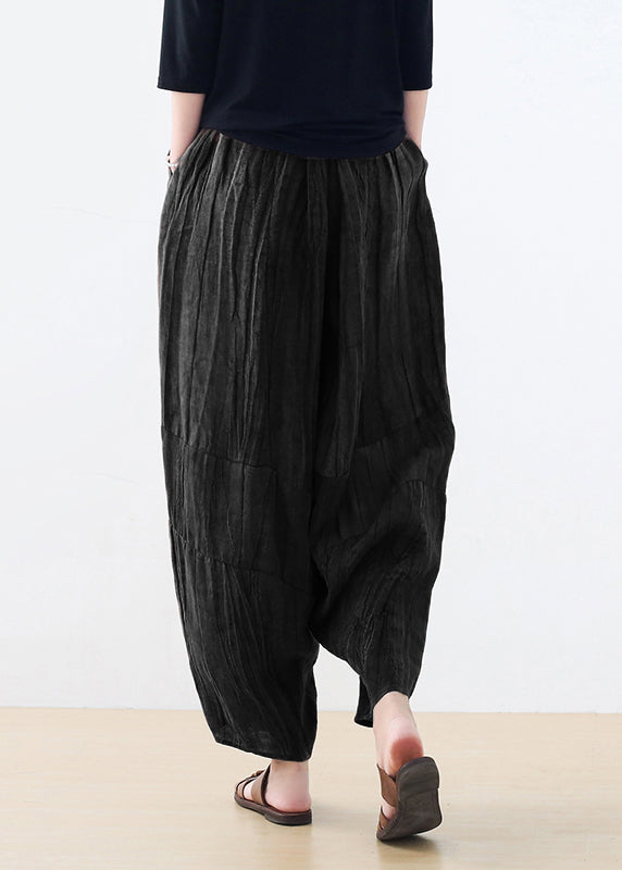 Effortlessly Elegant Pants with a Timeless Design