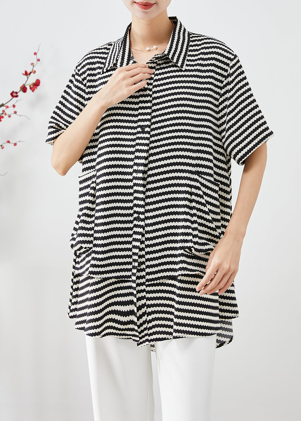 Beautifully Crafted Blouse in a Classic Style