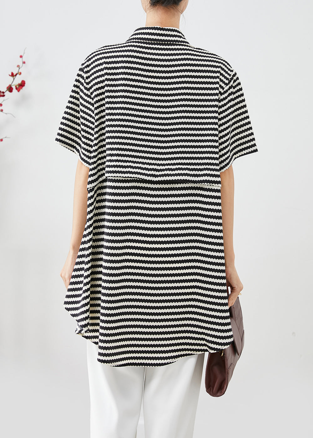 Beautifully Crafted Blouse in a Classic Style