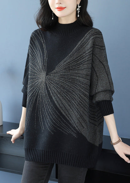 Effortlessly Elegant Sweater with a Timeless Design