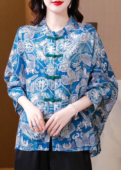 Classic Vintage Blouse with a Flattering Fit