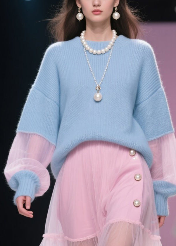 Effortlessly Elegant Sweater with a Timeless Design