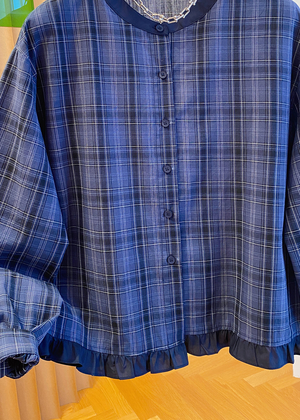 Effortlessly Elegant Shirt with a Timeless Design